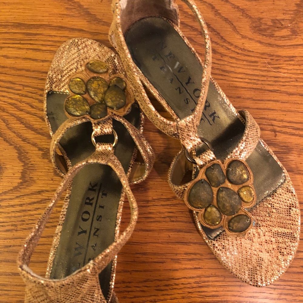 New York transit sandals